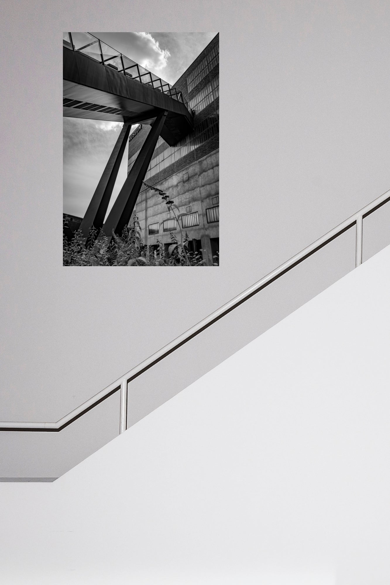 Wandbild "upwards to the museum"