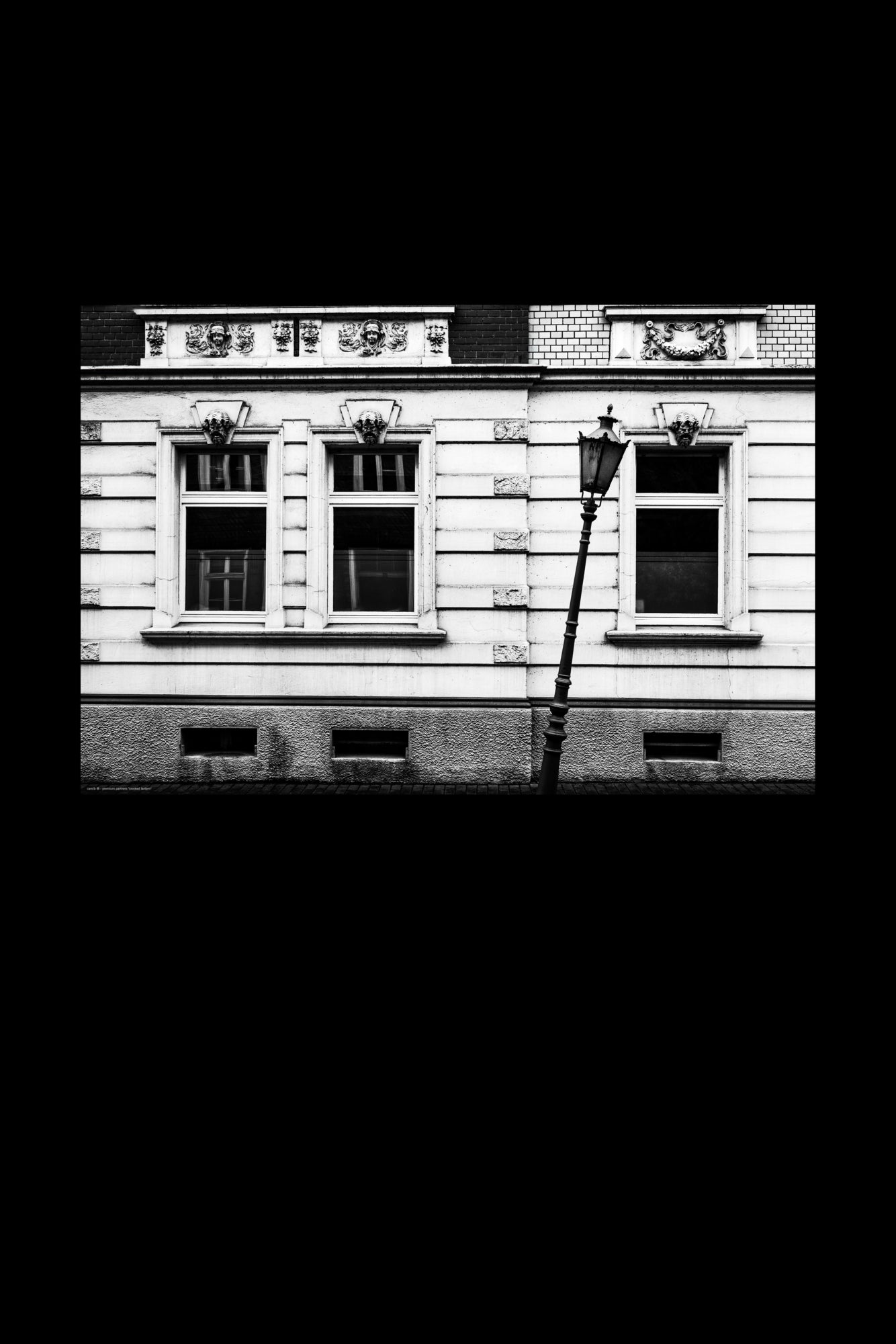 Wandbild "crooked lantern"