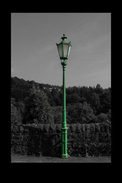 green street lamp