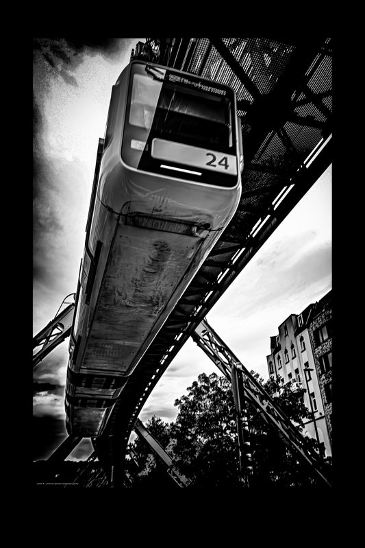 Wandbild "suspended gravity"